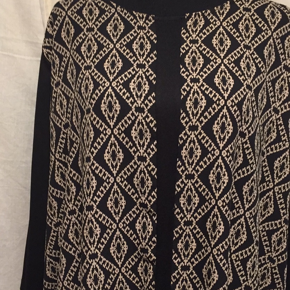 Blouse - Picture 2 of 8